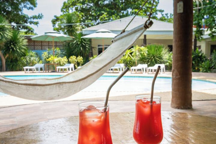 Pool 85 of 121