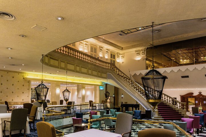 Guest Lobby
