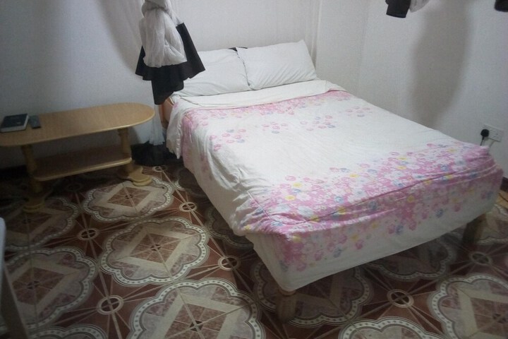 Room 9 of 73