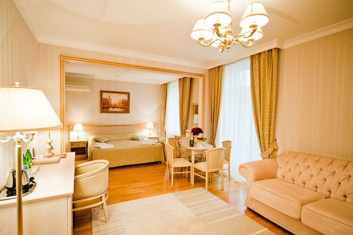 Room 35 of 54