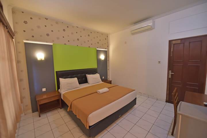 Room 14 of 73