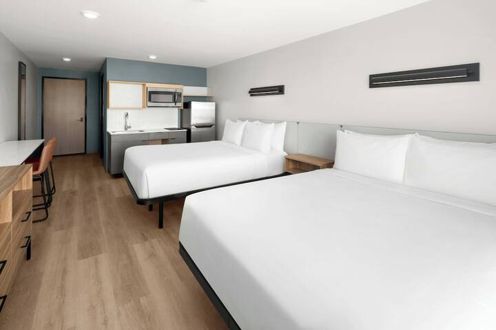 Room 7 of 19