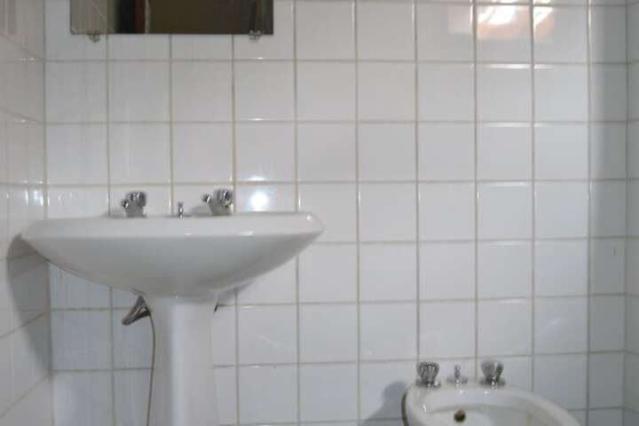 Room 16 of 25