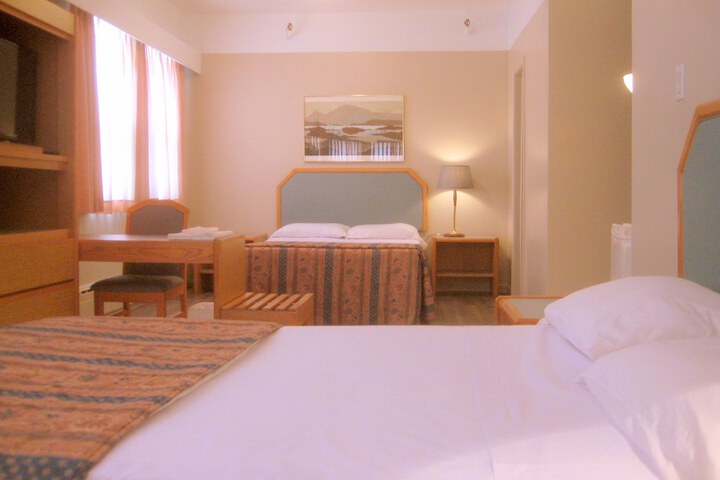 Room 7 of 38