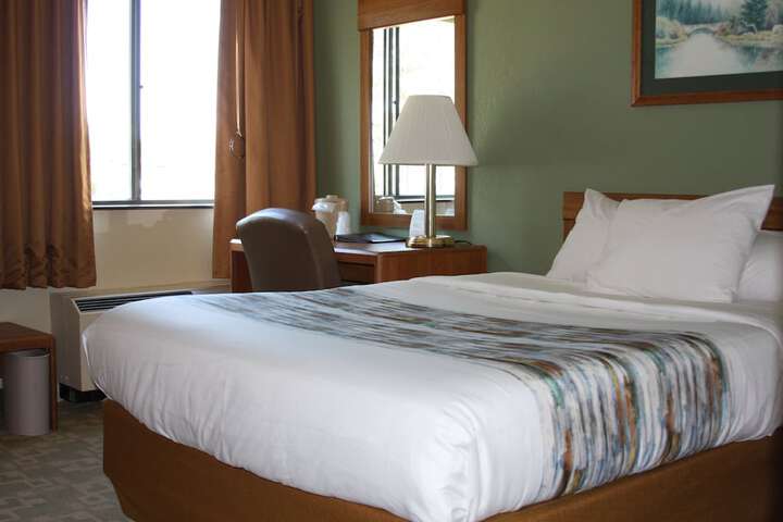 1 King Bed Accessible (2 of 2)