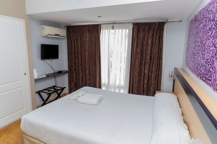 Room 18 of 34