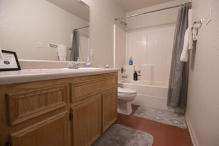 Room 2 of 20