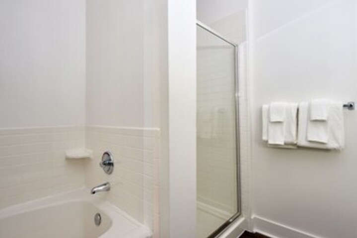 Room 7 of 70