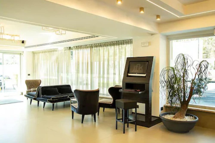 Lobby Photos