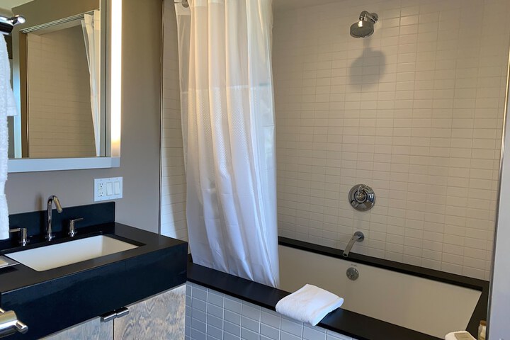 Room 10 of 91