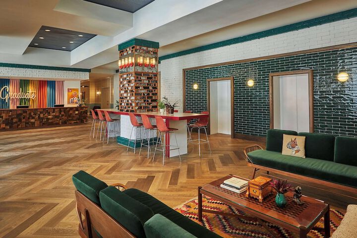 Hotel Interior 7 of 80