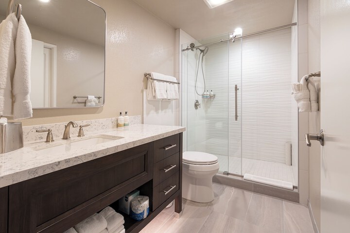 Clean Restrooms