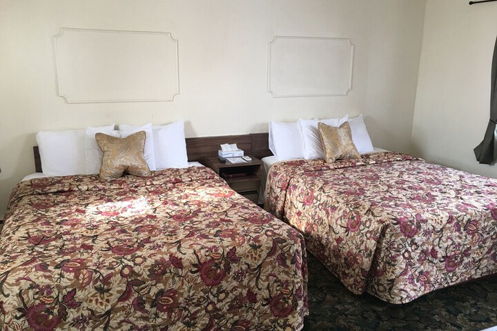 Room 3 of 30