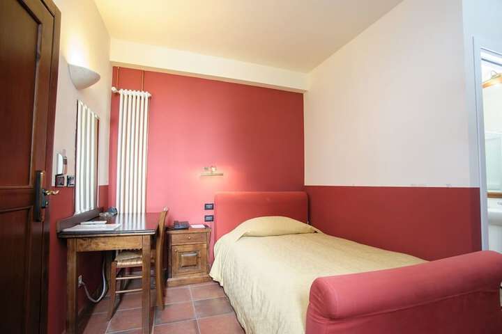Room 4 of 29