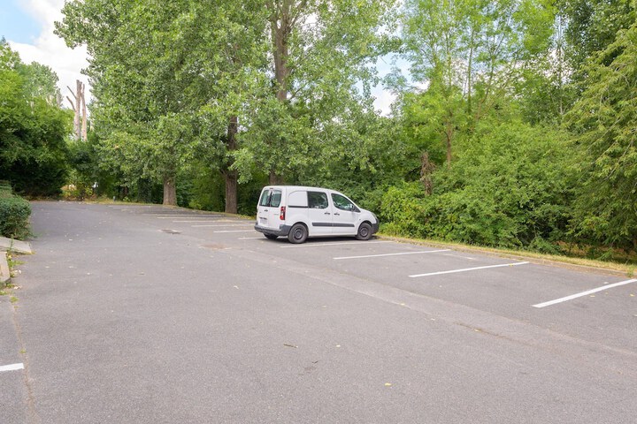 Property Grounds 27 of 29