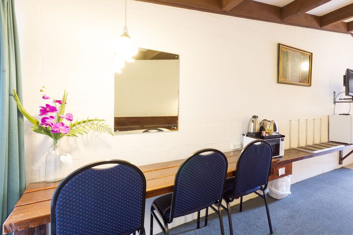 Room 8 of 39