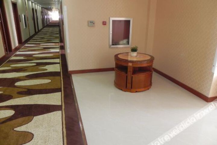 Hotel Interior 8 of 20