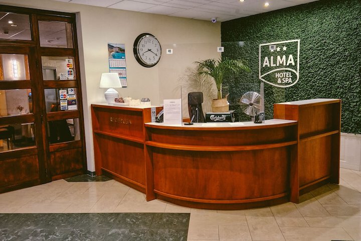 Exterior of Hotel Alma MED & SPA - UWAGA - styczen do marzec 2026 basen nieczynny!