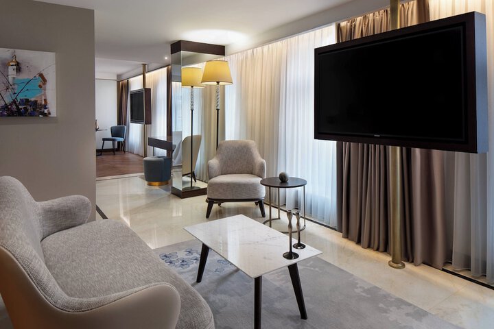 Room 48 of 115