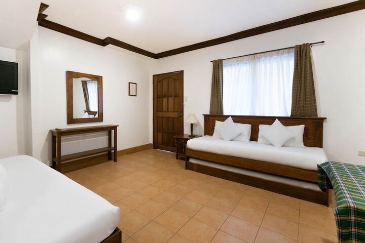 Room 43 of 84