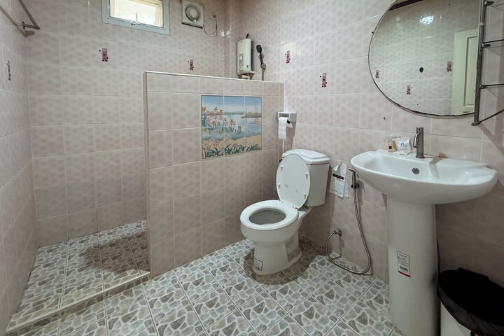 Room 43 of 62
