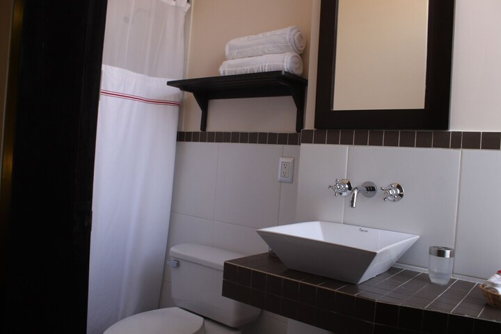 Room 5 of 14