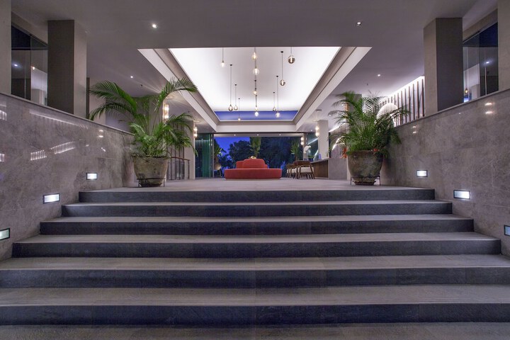 Hotel Interior 2 of 133