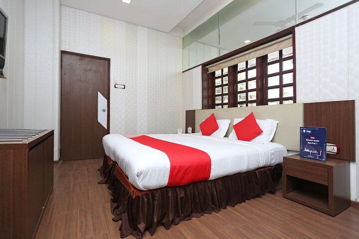 Room 9 of 22