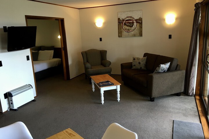 Room 75 of 141