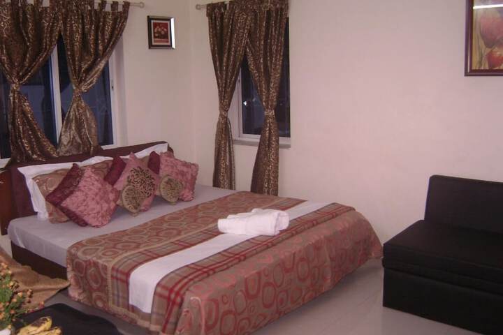 Room 5 of 24