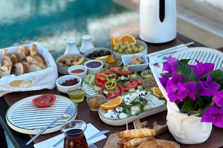 Breakfast/Coffee Service 136 of 184