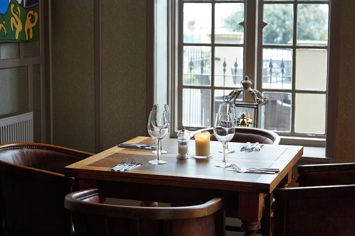 Dining 22 of 41