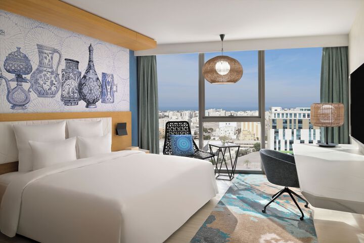 Room 44 of 115