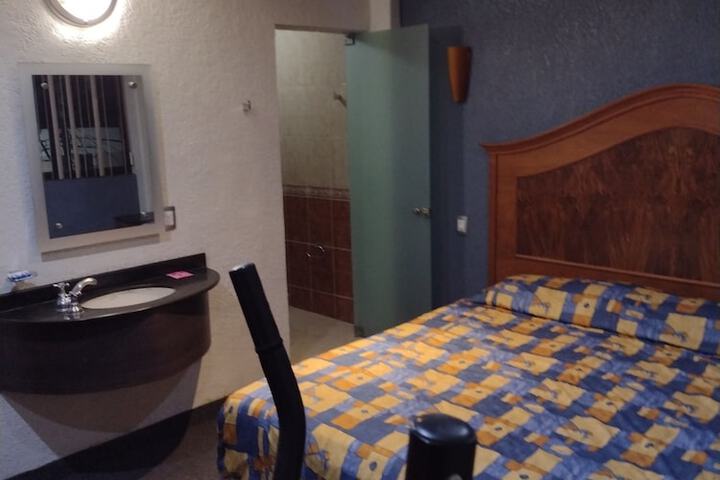 Room 13 of 19