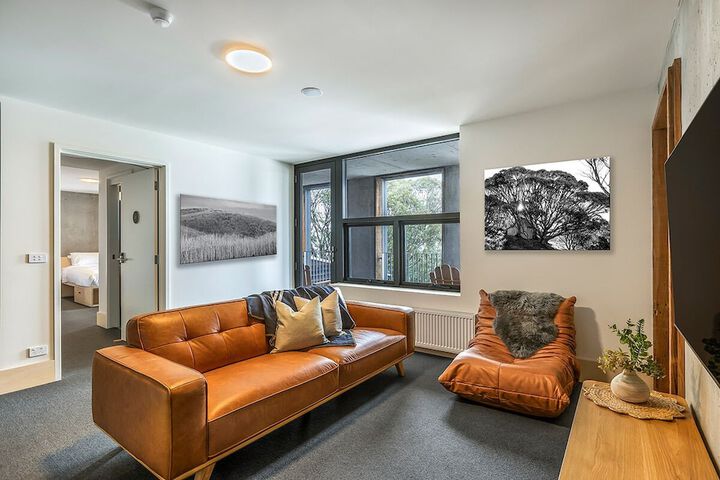 Room 16 of 34