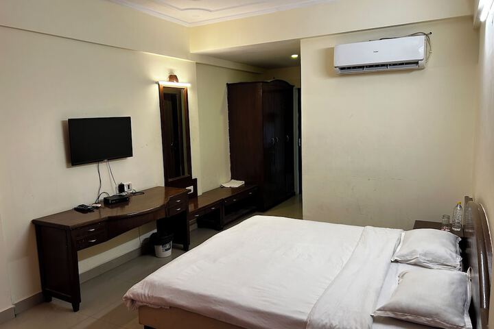 Room 42 of 108