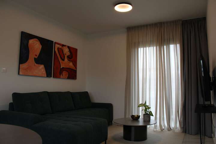 Room 14 of 19