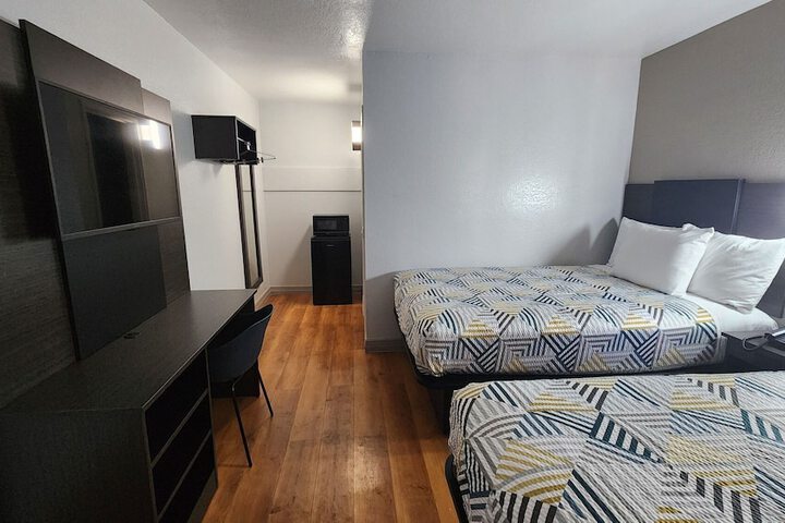 Room 70 of 125