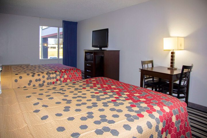 Room 14 of 66