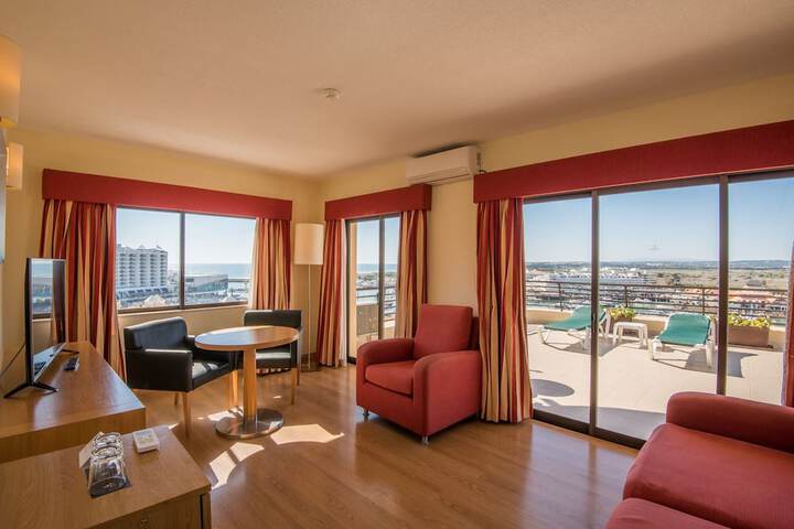 Room 21 of 62