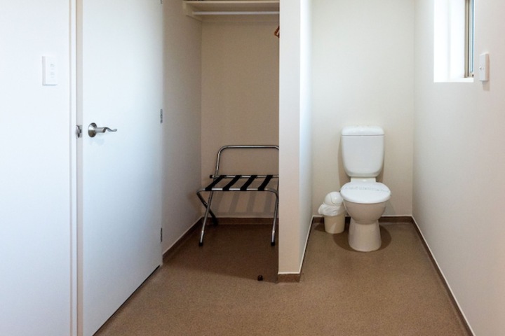 Room 83 of 120