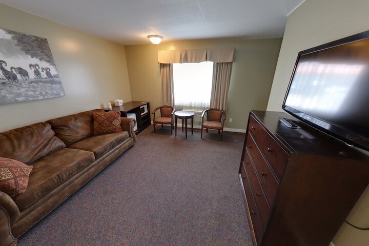 Room 6 of 78