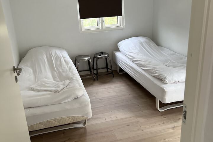 Room 11 of 13