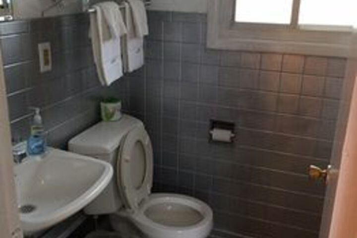 Room 3 of 44