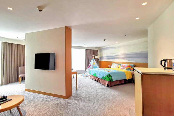 Room 23 of 125