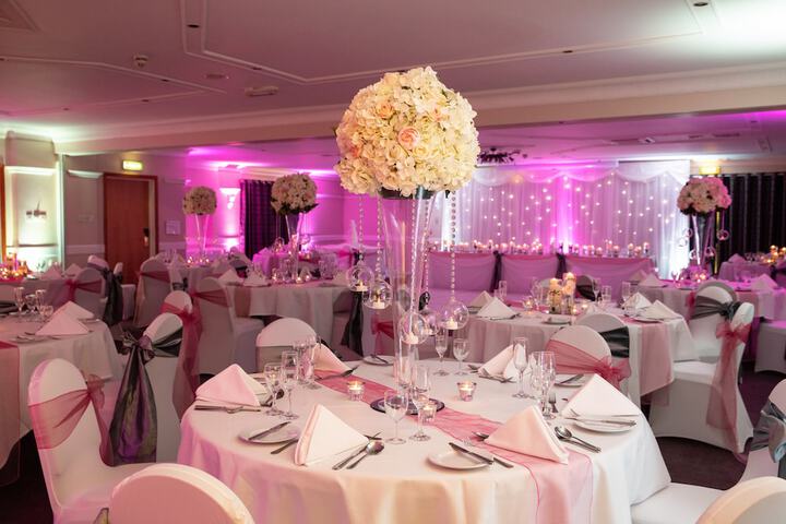 Ballroom/Hall 71 of 133