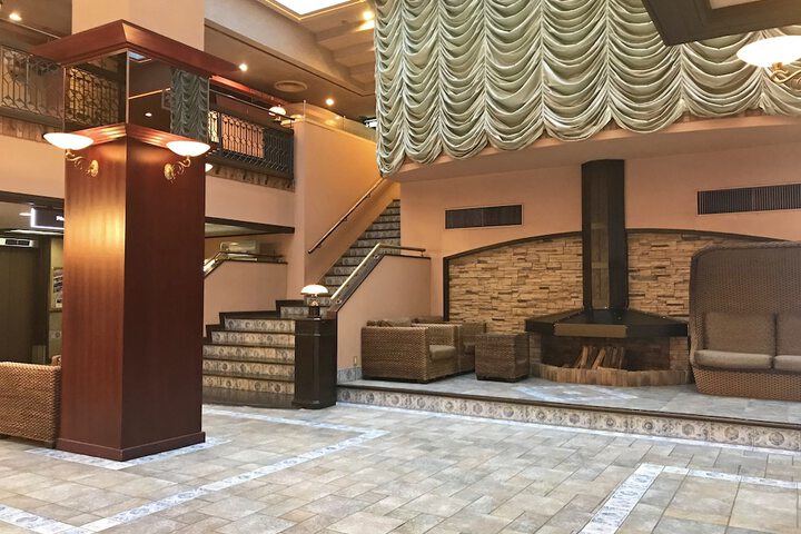 Guest Lobby
