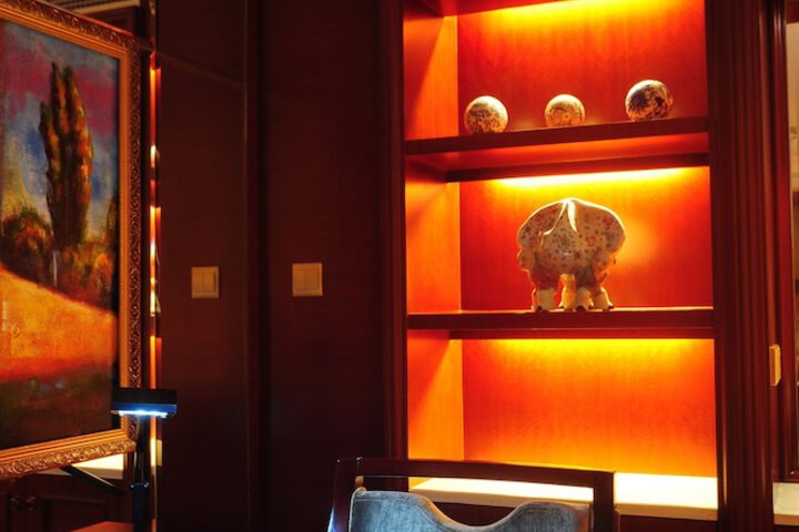 Room 6 of 28