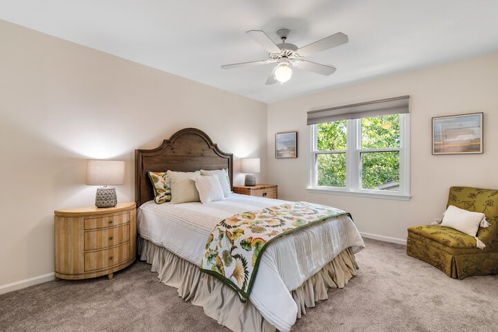 Room 421 of 759