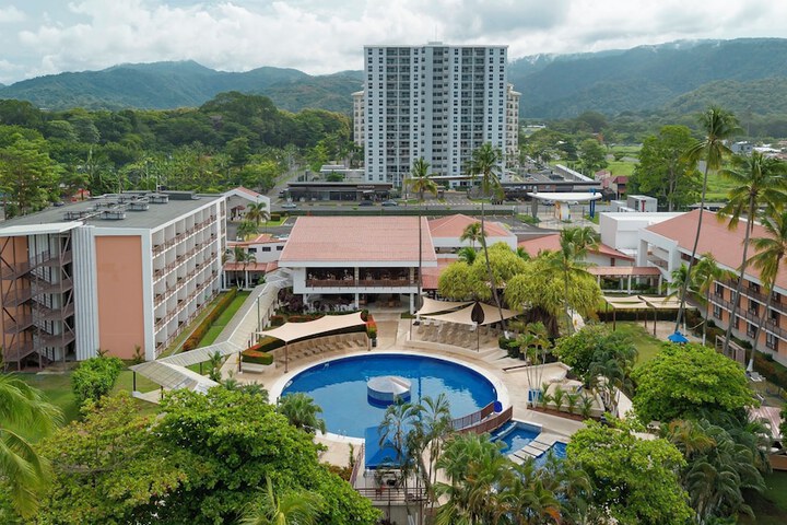 Hotel 84 of 91